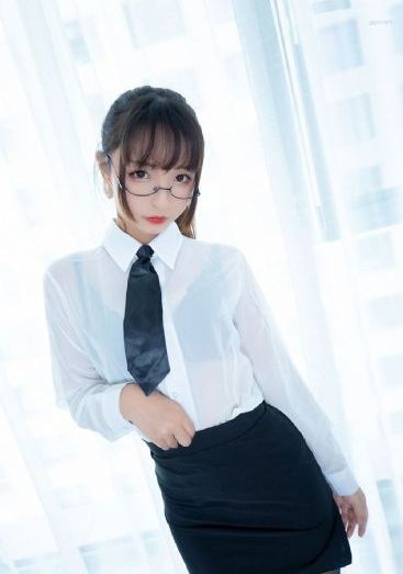 大海啸之鲨口逃生_90分钟完整视频视频大全