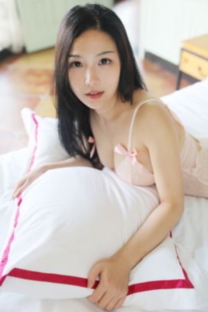 丰满乳亲伦小说_蓝光免费观看视频